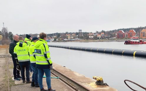 Rör till Mälarens botten till Drottningholm - Ekerö
